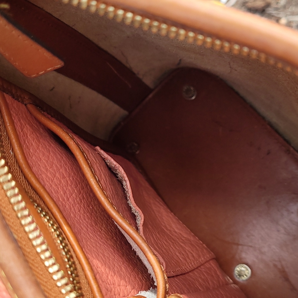 Vintage Dooney & Bourke AWL Sweet Peachy Hobo - Picture 12 of 16